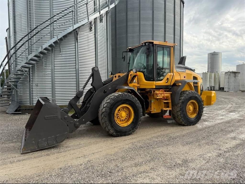 Volvo L90H Iekrāvēji uz riteņiem