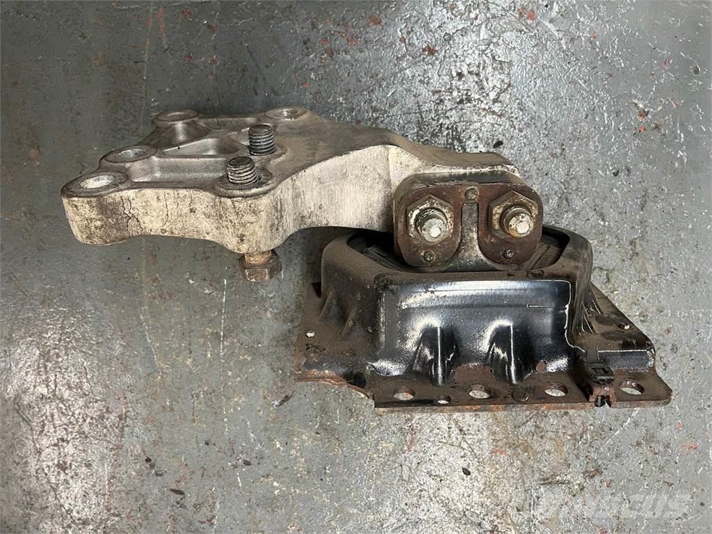 Volvo Mack Dzinēji
