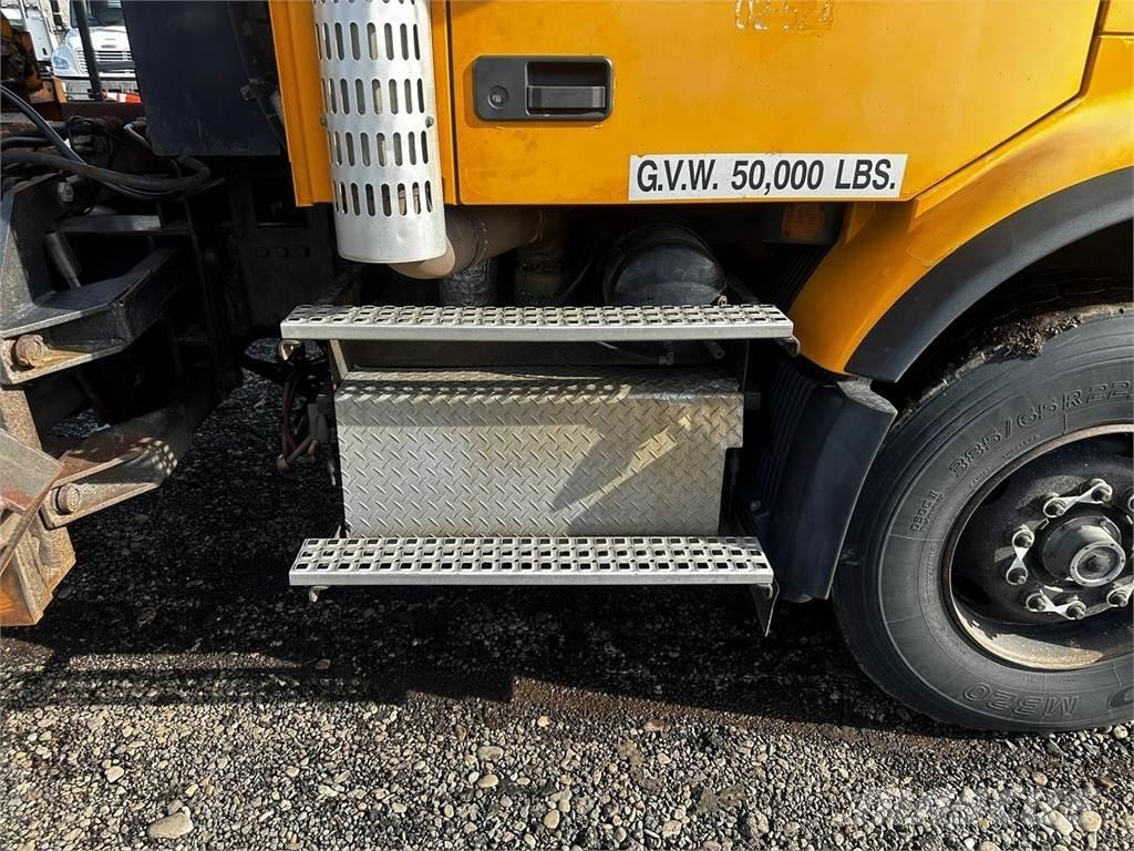 Volvo VHD Sniega naži un tīrītāji