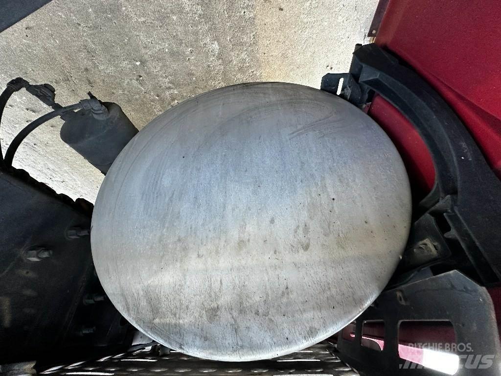 Volvo VNL Autocisterna