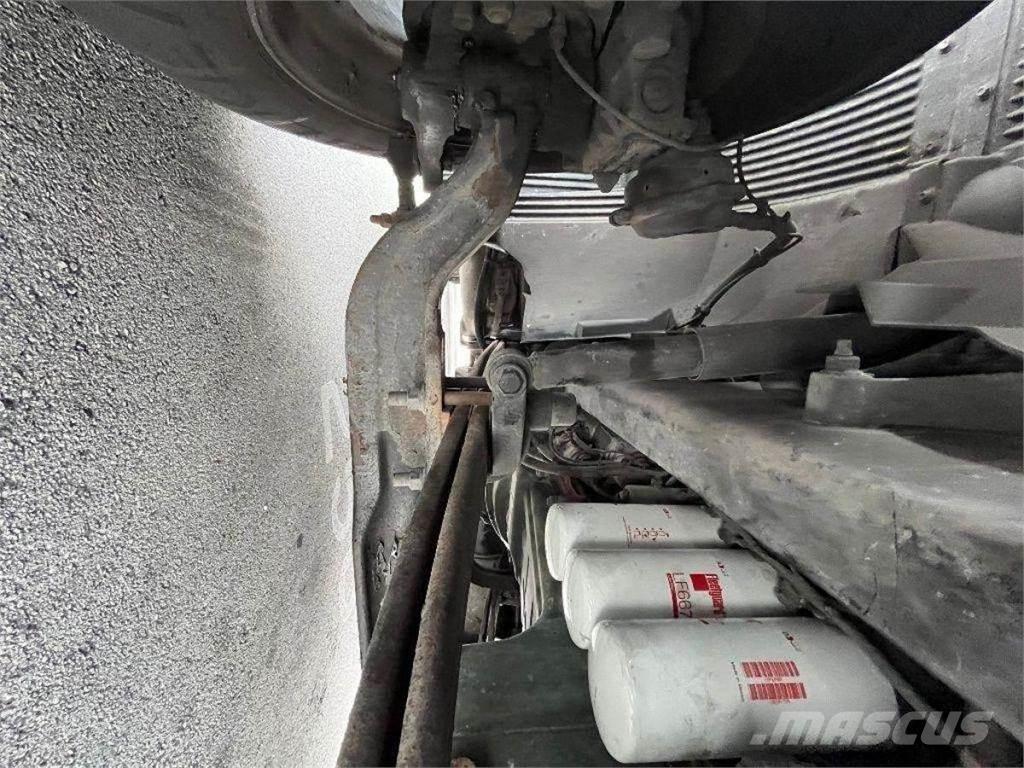 Volvo VNL Asis