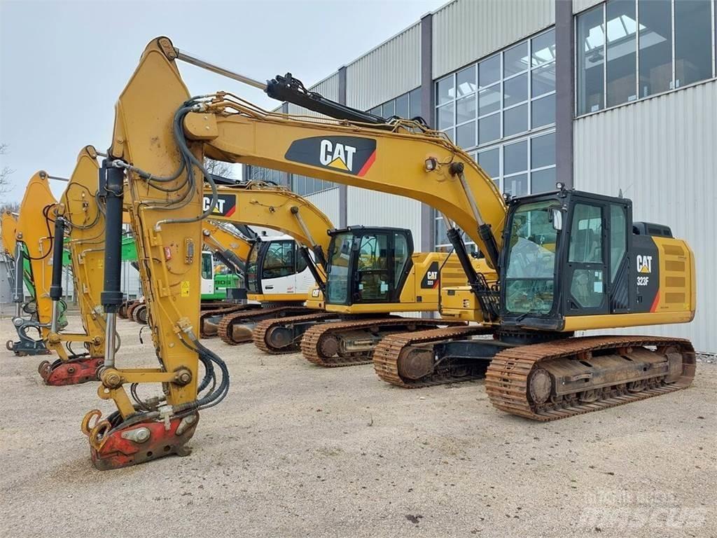 CAT 323F Kāpurķēžu ekskavatori