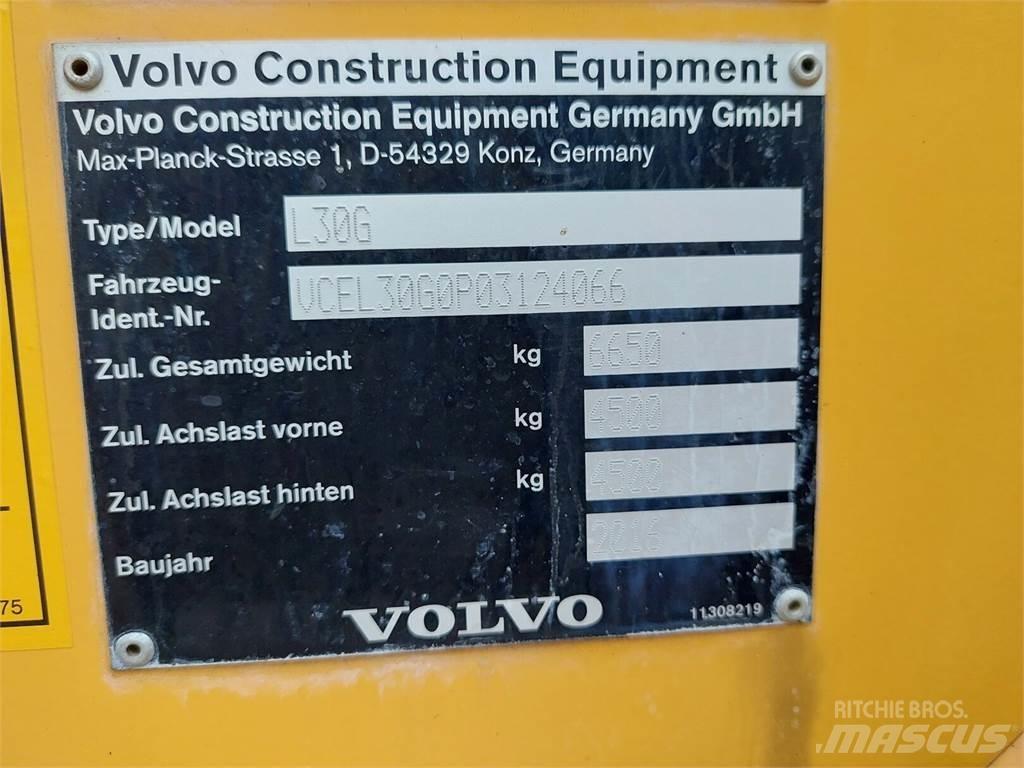 Volvo L30G Iekrāvēji uz riteņiem