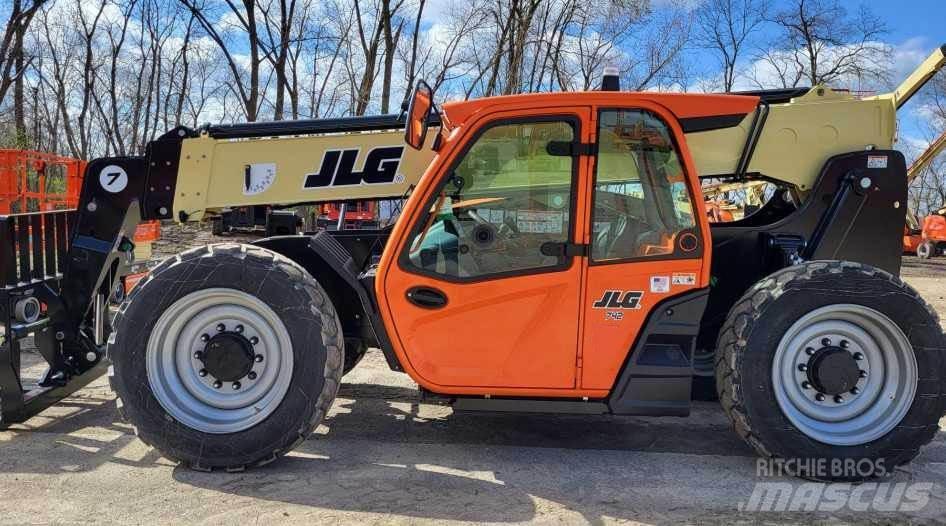 JLG 742 Teleskopiskie manipulatori