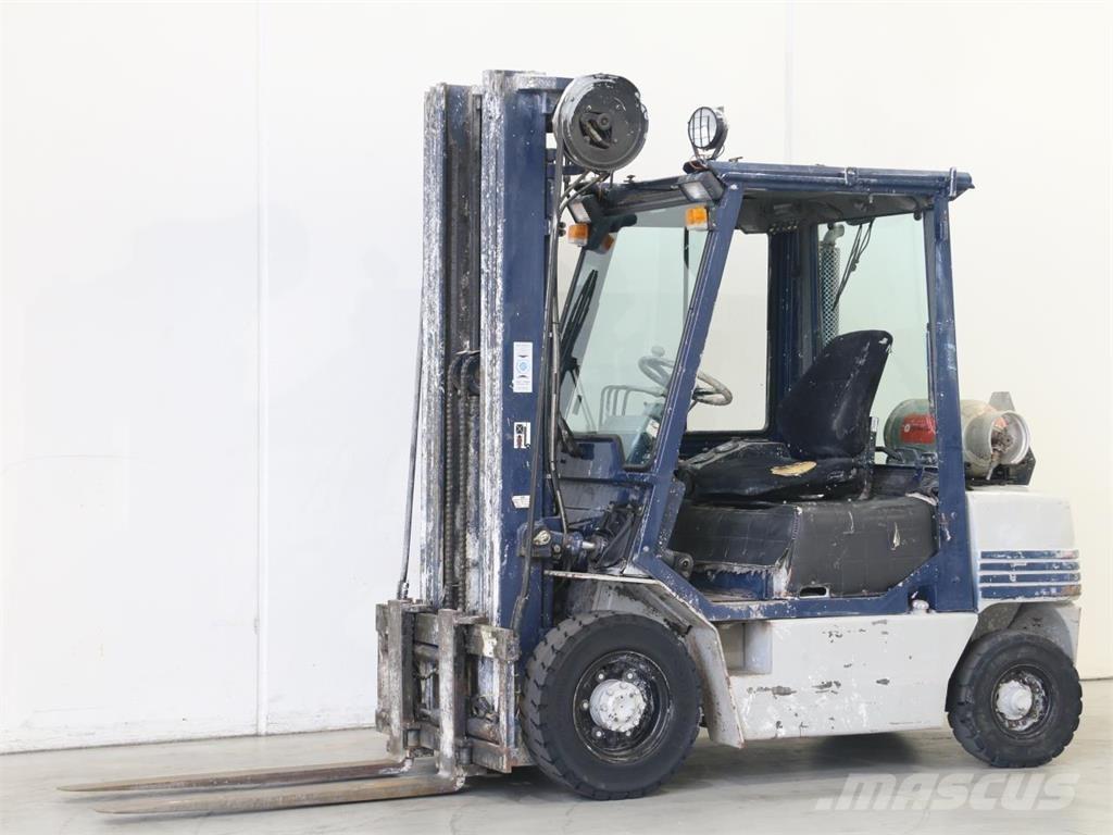 Komatsu FG25HT-11 Autokrāvēji - citi