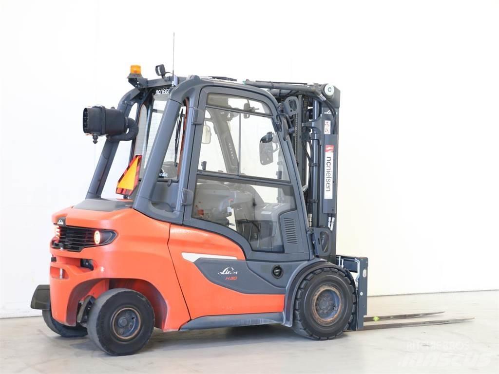 Linde H30D/1202 Tehnika ar dīzeļa dzinēju