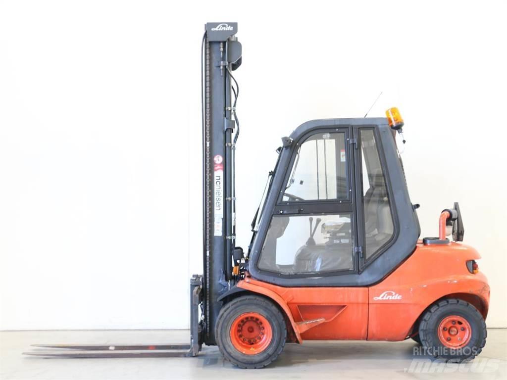 Linde H35D/351-03 Tehnika ar dīzeļa dzinēju