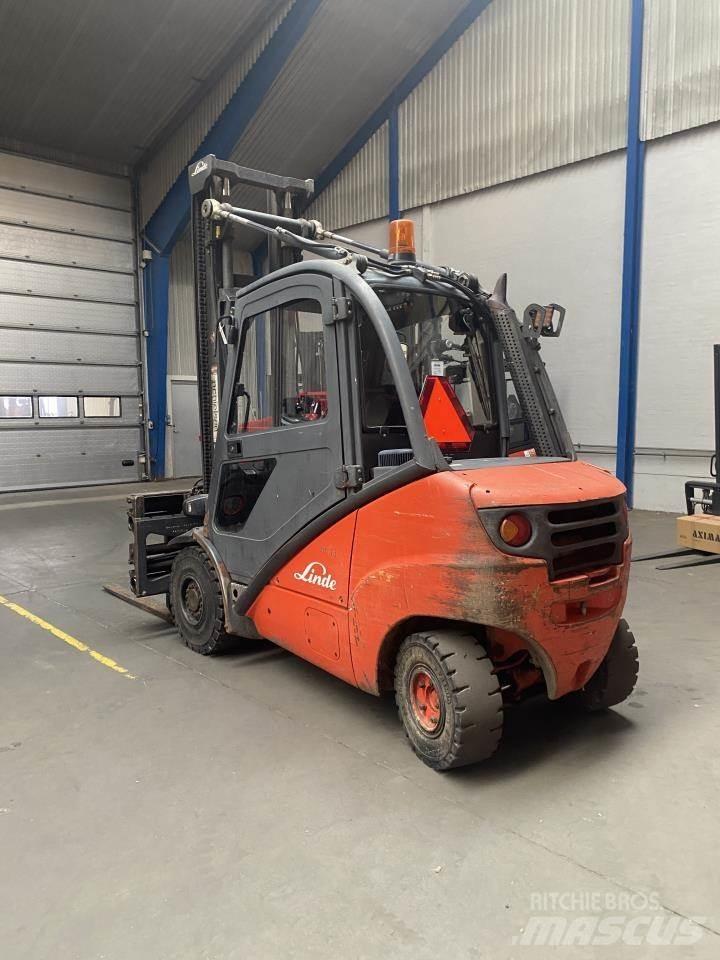Linde H35D/393 Tehnika ar dīzeļa dzinēju