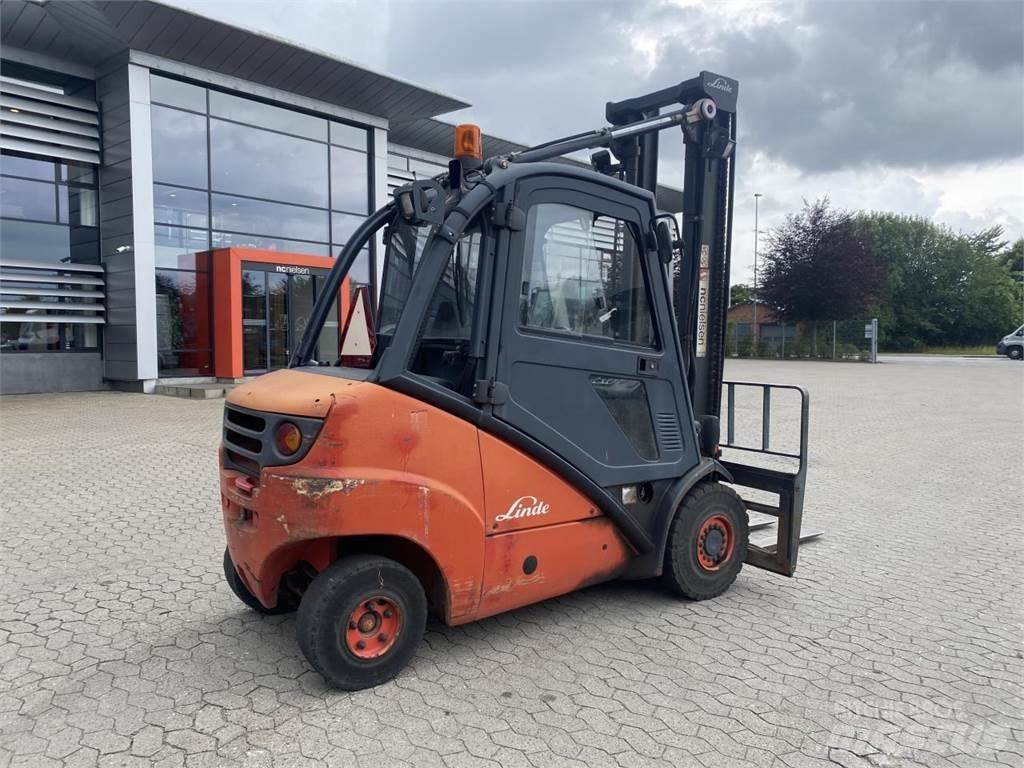 Linde H35D/393-01 Tehnika ar dīzeļa dzinēju