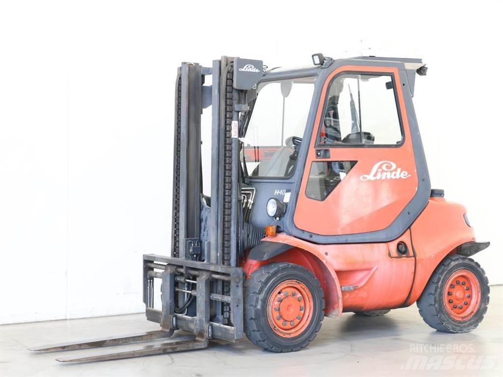Linde H40D/352-04 Tehnika ar dīzeļa dzinēju
