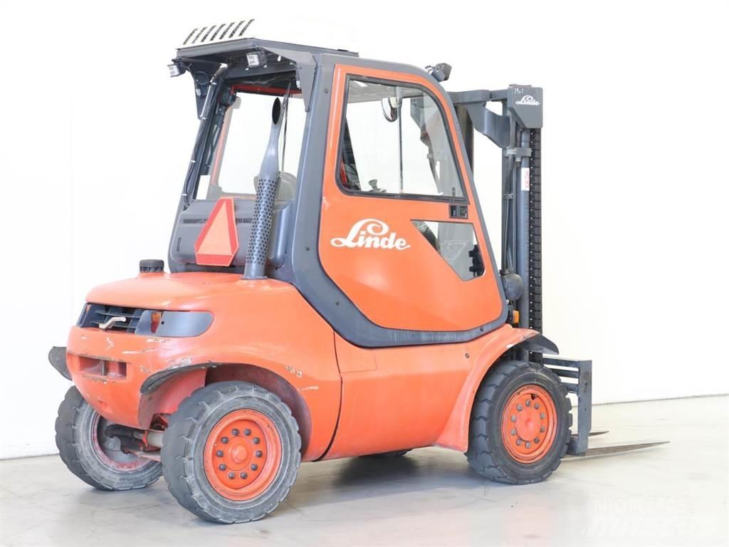 Linde H40D/352-04 Tehnika ar dīzeļa dzinēju