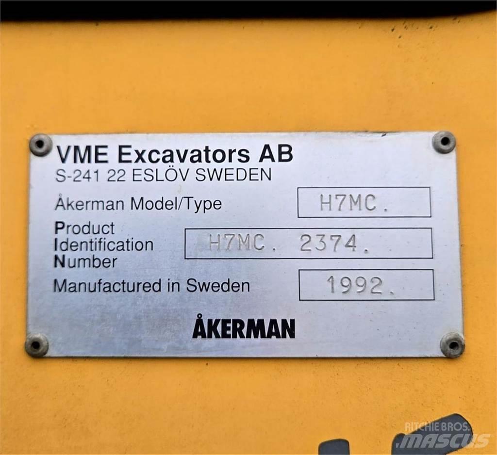 Åkerman H7MCE Ekskavatori uz riteņiem