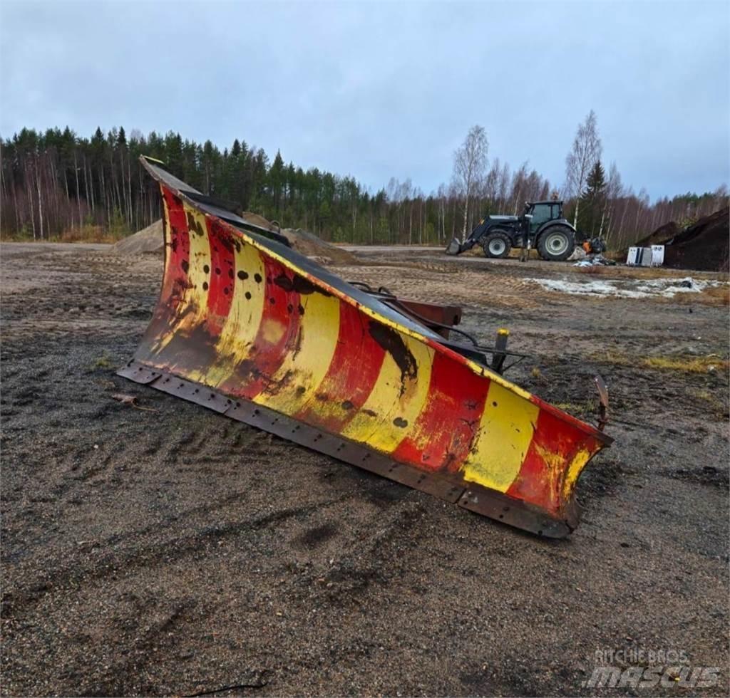  Aura 3,9m Grāvju arkli