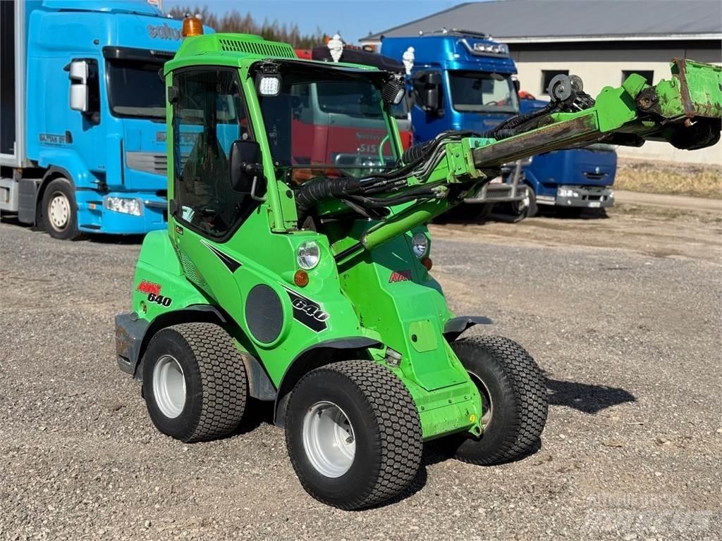 Avant 640 DLX Mini iekrāvēji