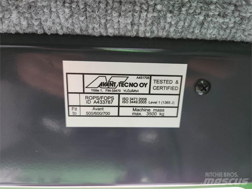 Avant 760i Mini iekrāvēji