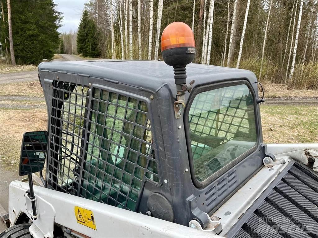 Bobcat S130 Lietoti riteņu kompaktiekrāvēji