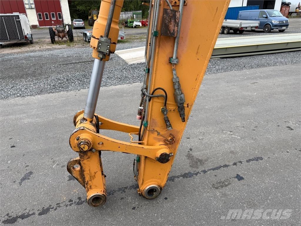 CASE WX185 Ekskavatori uz riteņiem