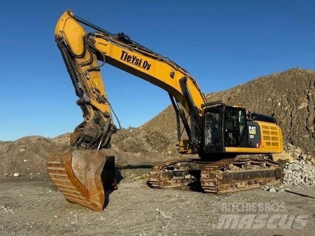 CAT 352F Kāpurķēžu ekskavatori