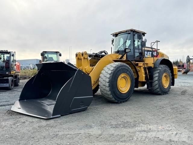 CAT 982M Iekrāvēji uz riteņiem