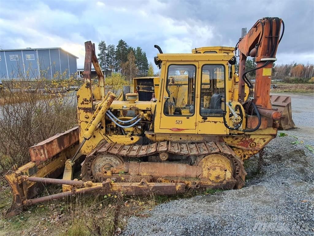 CAT D4D Kāpurķēžu buldozeri