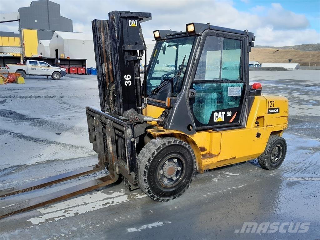 CAT DB50k2 Elektriskie iekrāvēji