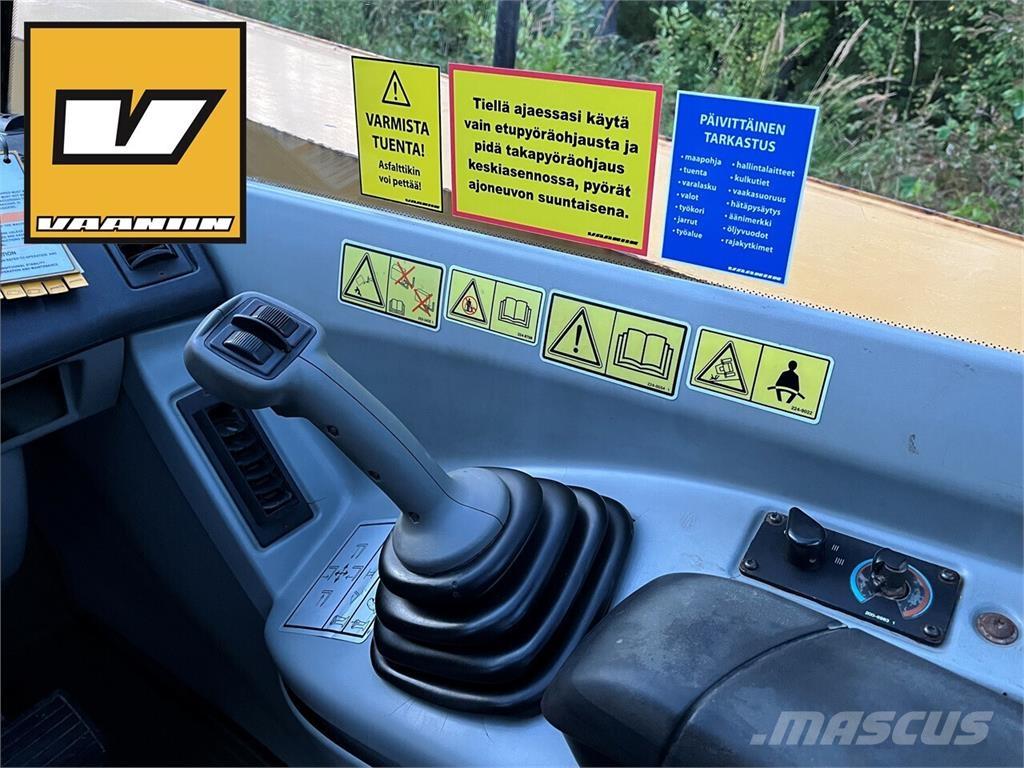 CAT TH355B Teleskopiskie manipulatori