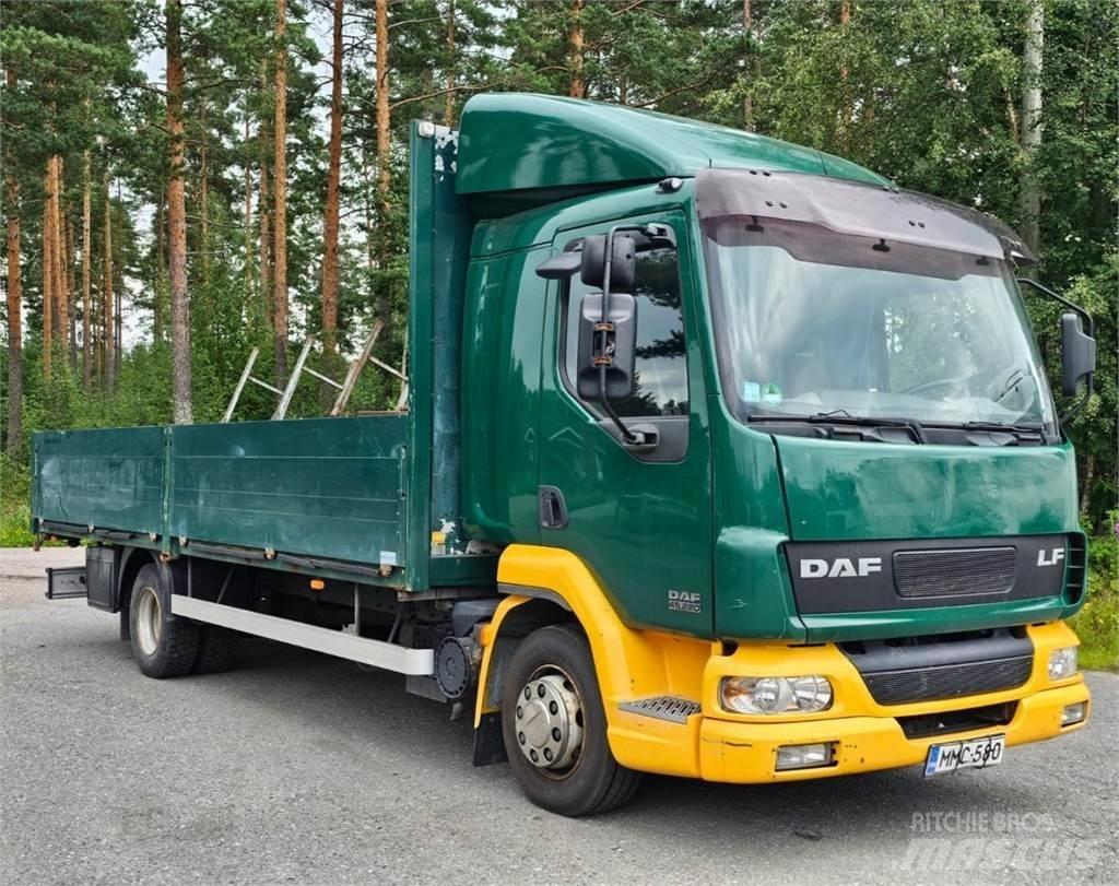 DAF LF 45.220 Platformas/izkraušana no sāniem