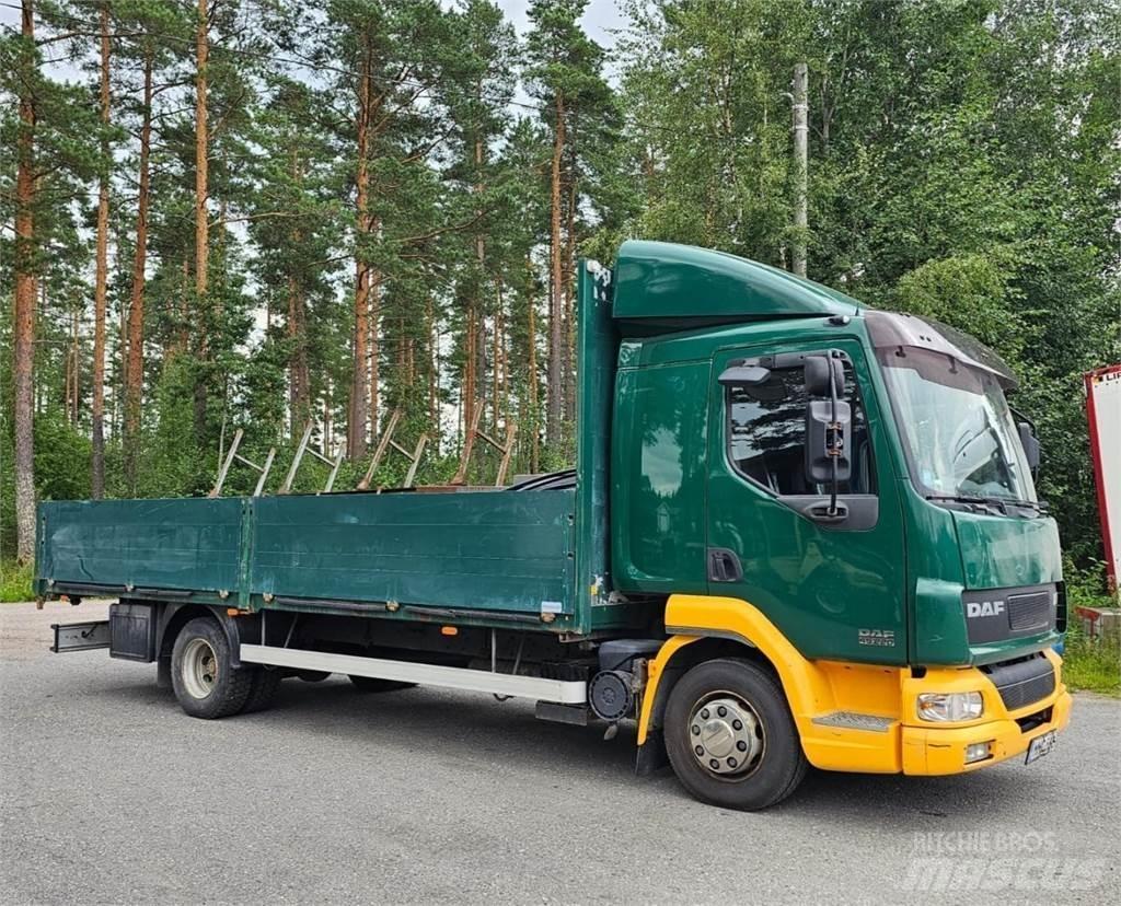DAF LF 45.220 Platformas/izkraušana no sāniem