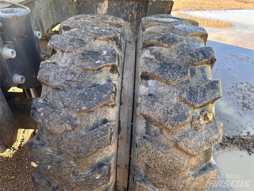 Doosan DX170W-5 Ekskavatori uz riteņiem