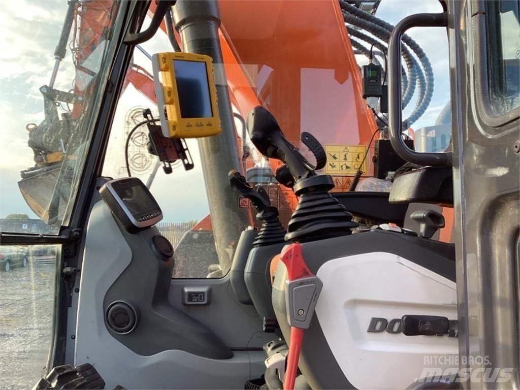 Doosan DX235 LCR Kāpurķēžu ekskavatori