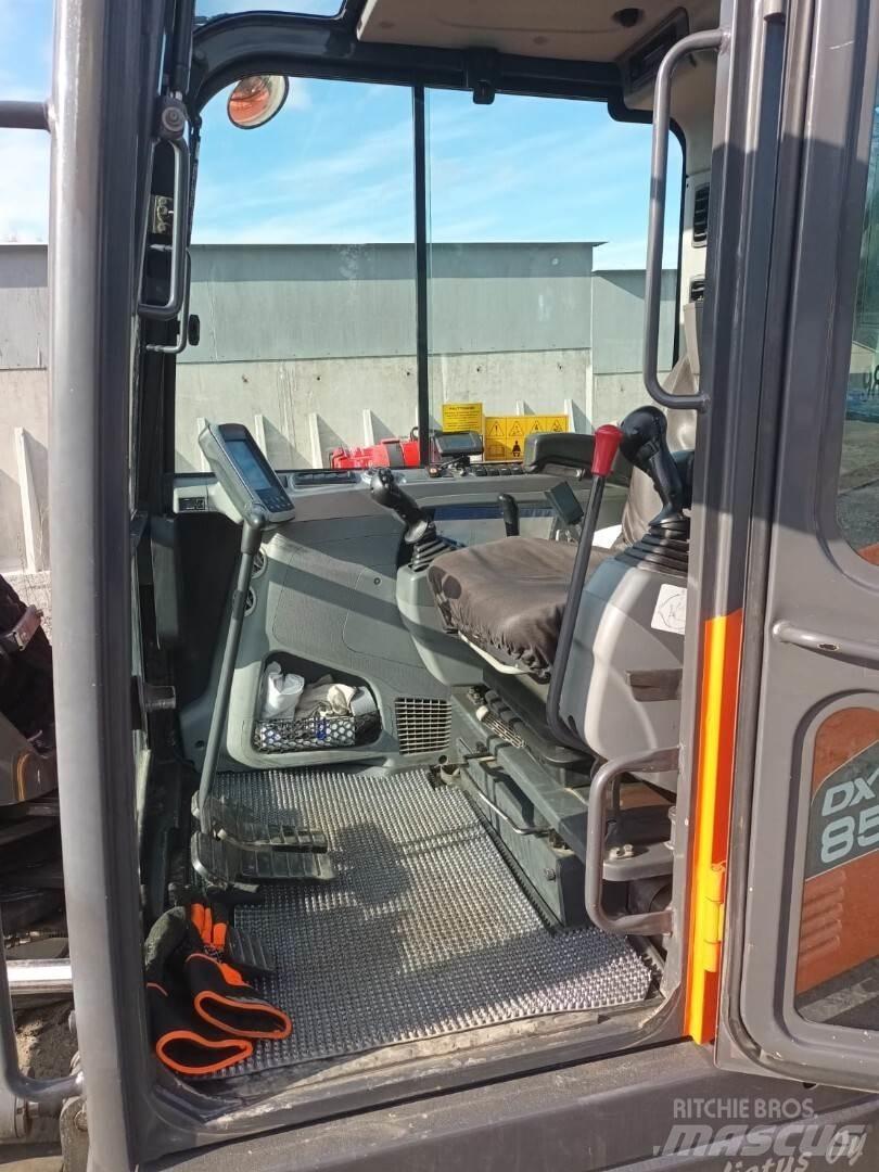 Doosan DX85 R Vidēja lieluma ekskavatori 7 t - 12 t