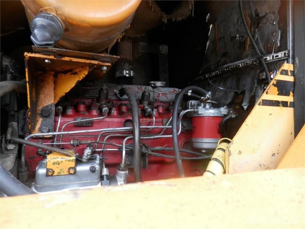 Fiat-Allis 345 B Iekrāvēji uz riteņiem