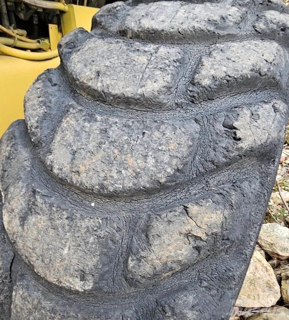 Fiat-Allis 745H-B Iekrāvēji uz riteņiem