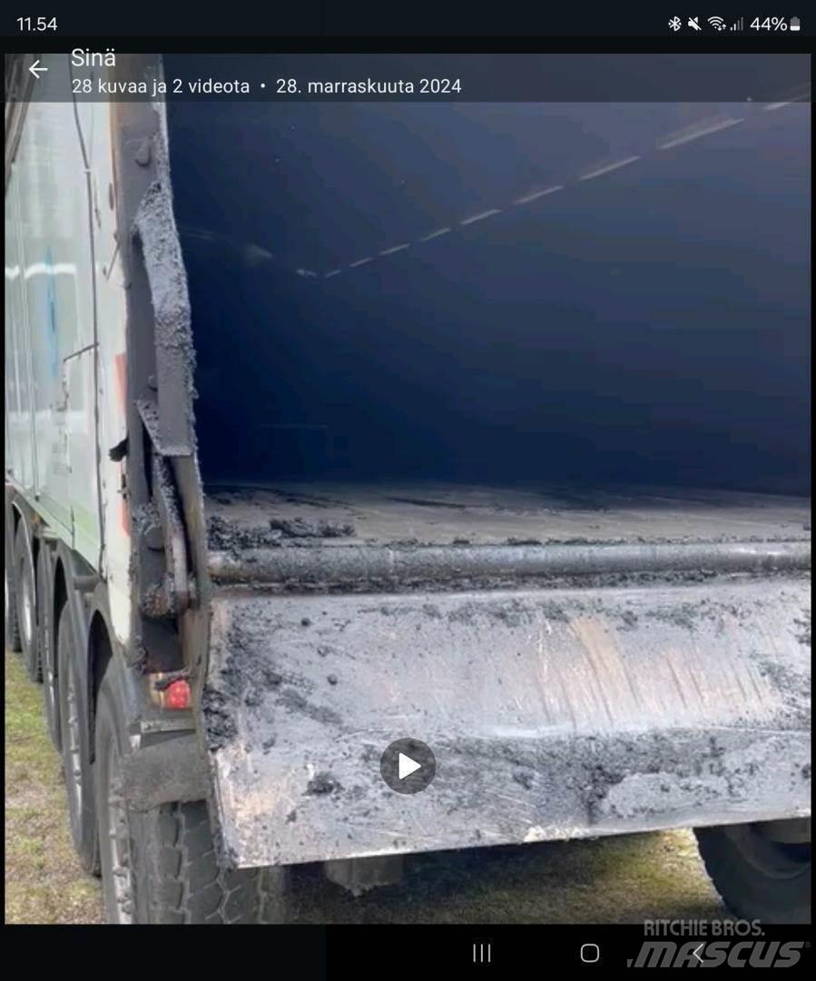 Fliegl ASS372 Piekabes pašizgāzēji