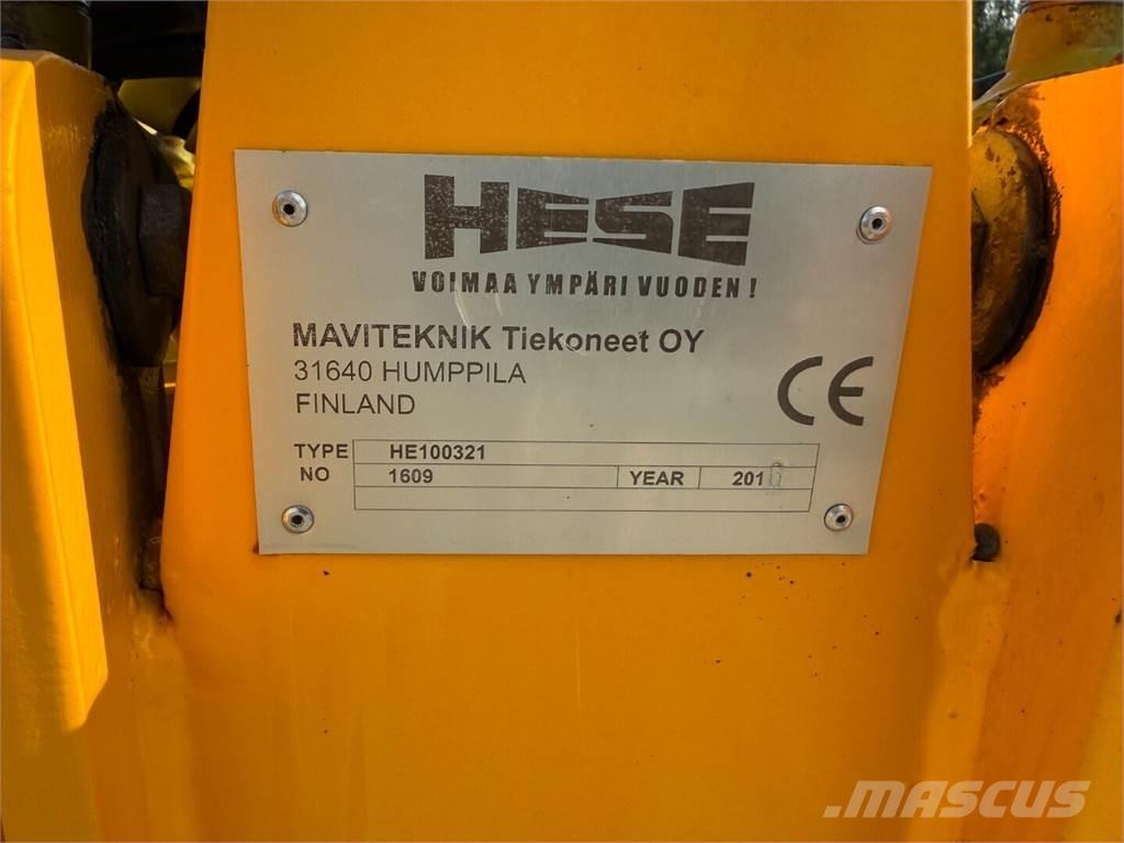 Hese HE 100-32 Cita ceļu uzturēšanas un sniega novākšanas tehnika