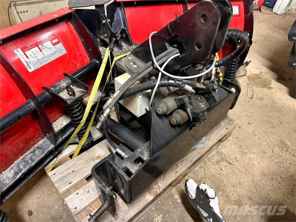 Hilltip Aura Sniega naži un tīrītāji