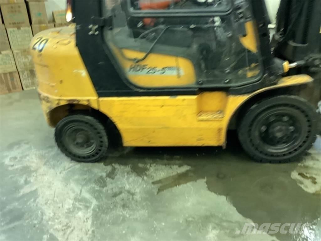 Hyundai HDE 25 E Tehnika ar dīzeļa dzinēju