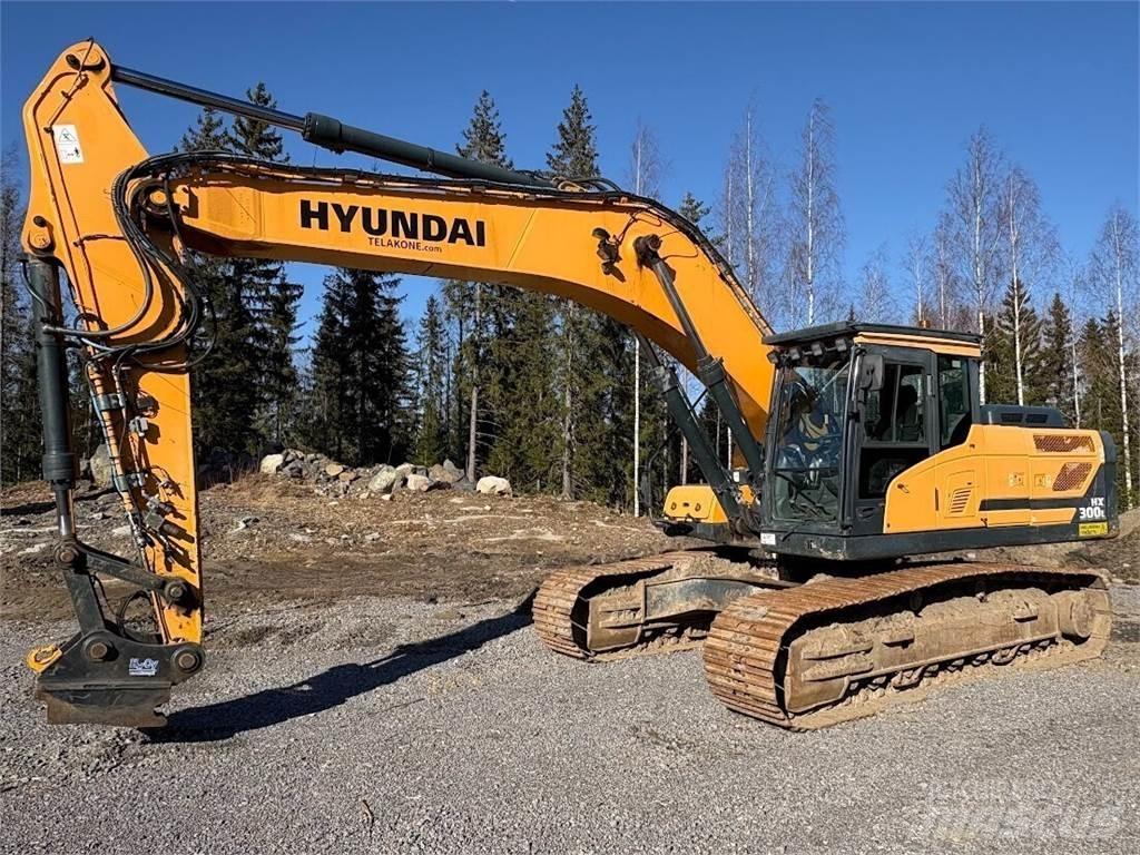 Hyundai HX300L Kāpurķēžu ekskavatori