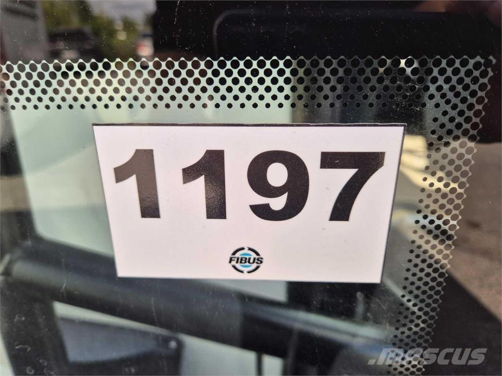 Isuzu Grand Toro Tūrisma autobusi