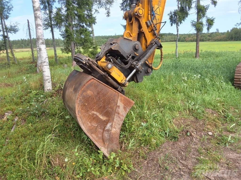 JCB 210 LCT4 Kāpurķēžu ekskavatori