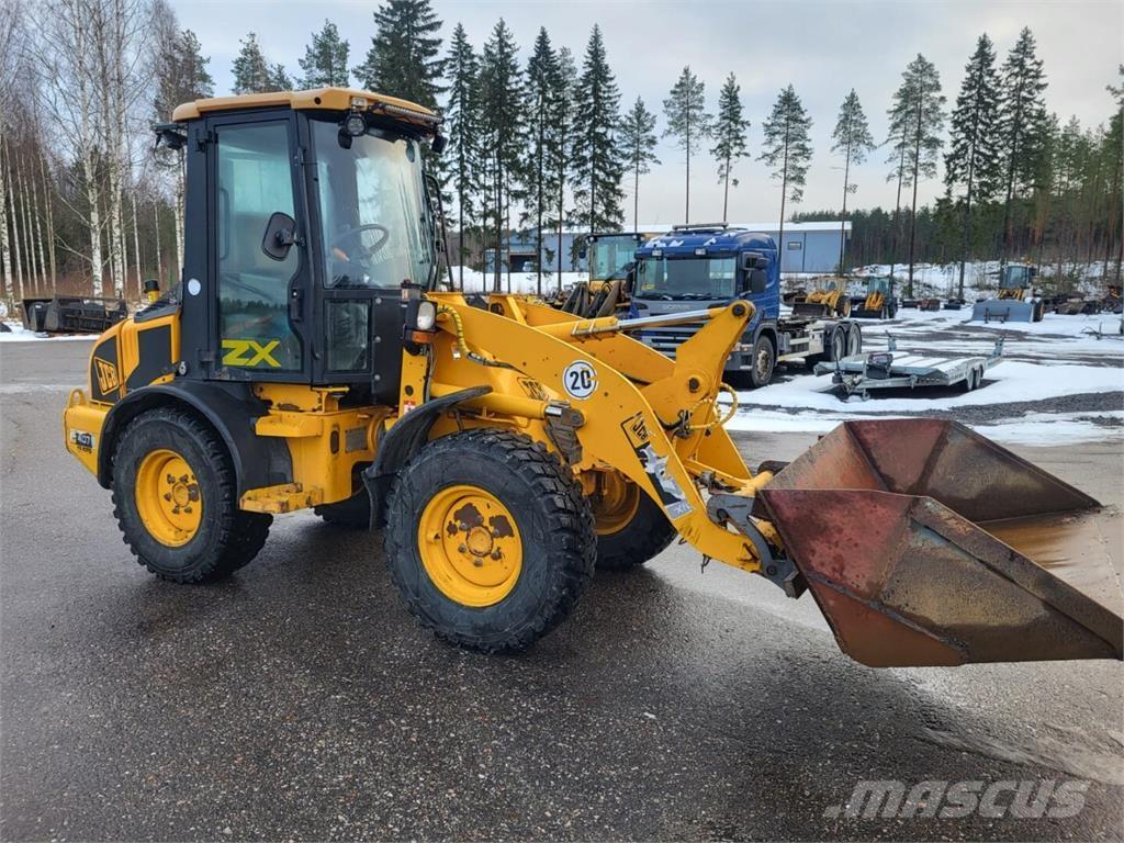 JCB 407 ZX Super Iekrāvēji uz riteņiem