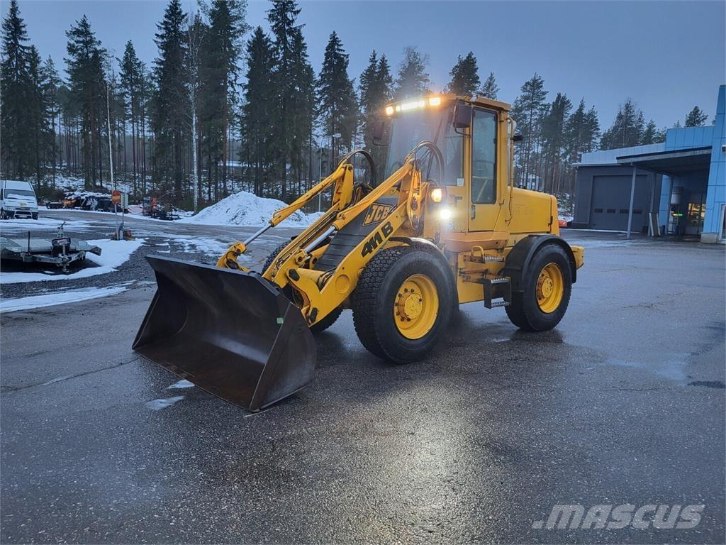 JCB 411B Iekrāvēji uz riteņiem