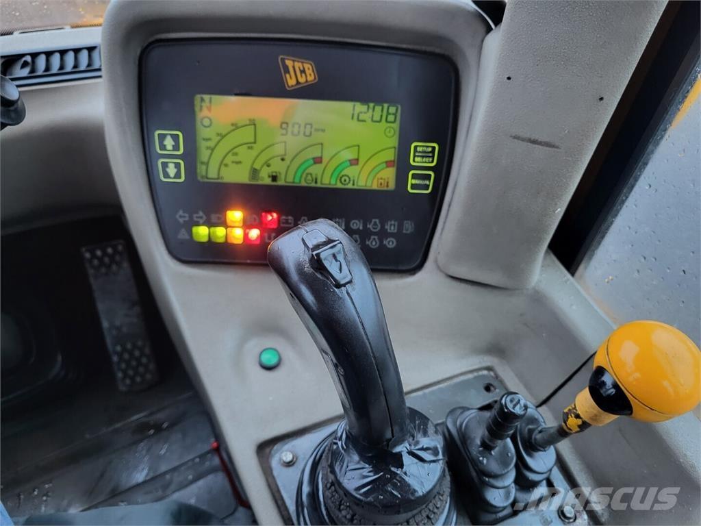 JCB 411B Iekrāvēji uz riteņiem