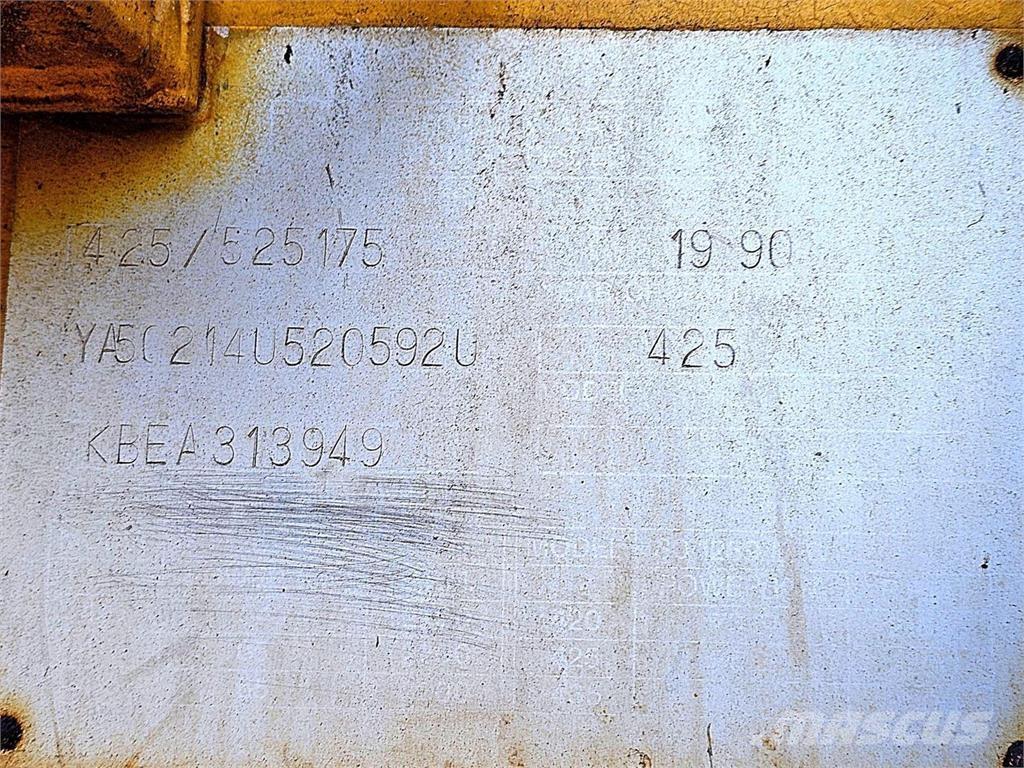 JCB 425 Iekrāvēji uz riteņiem