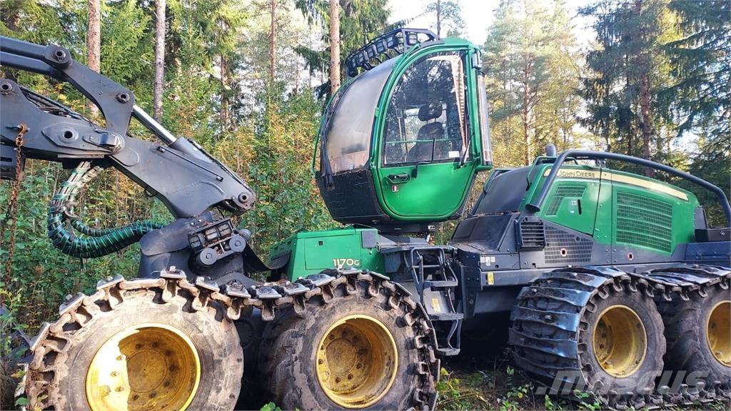 John Deere 1170G Harvesteri