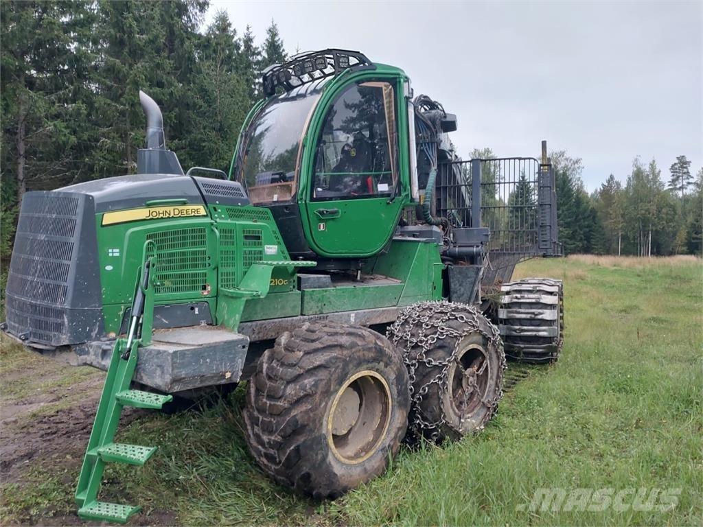 John Deere 1210G Forvarderi