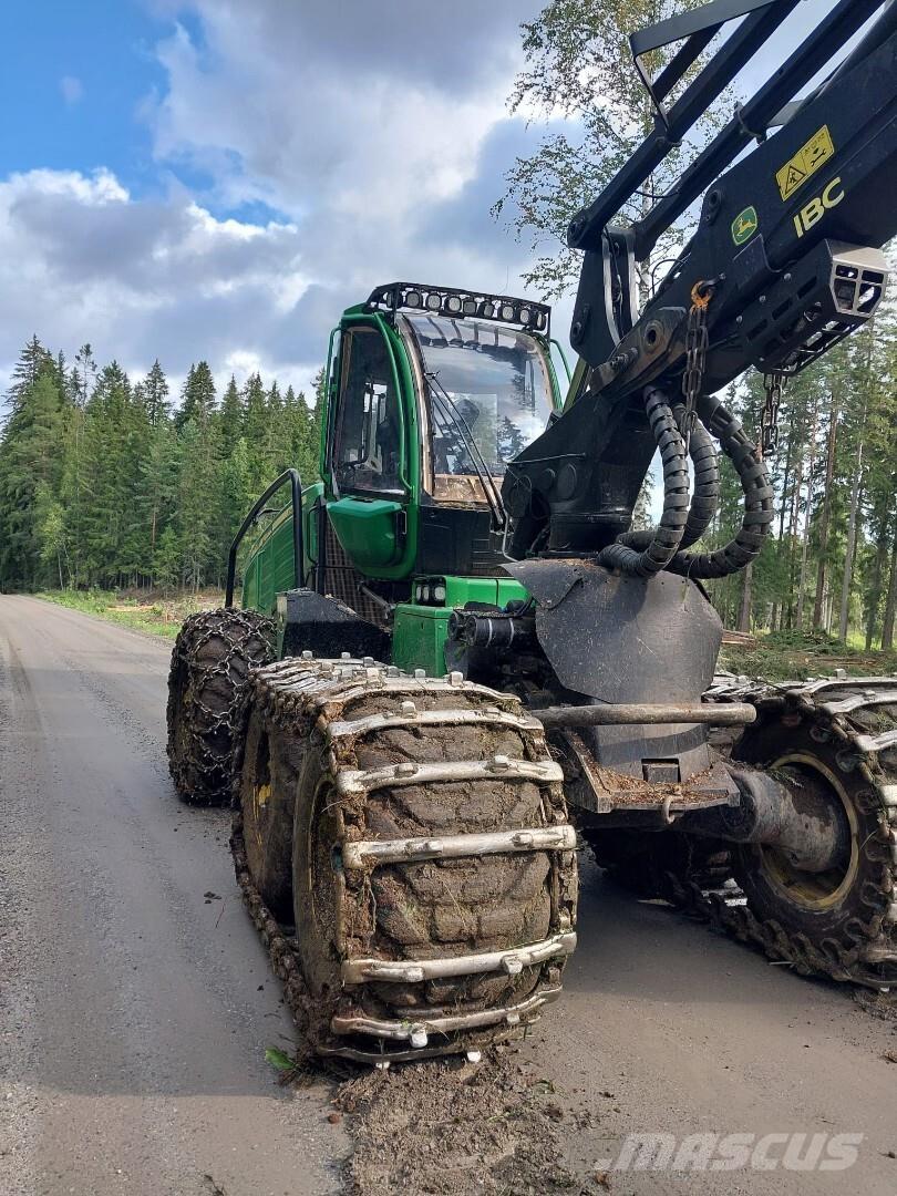 John Deere 1270 G Harvesteri