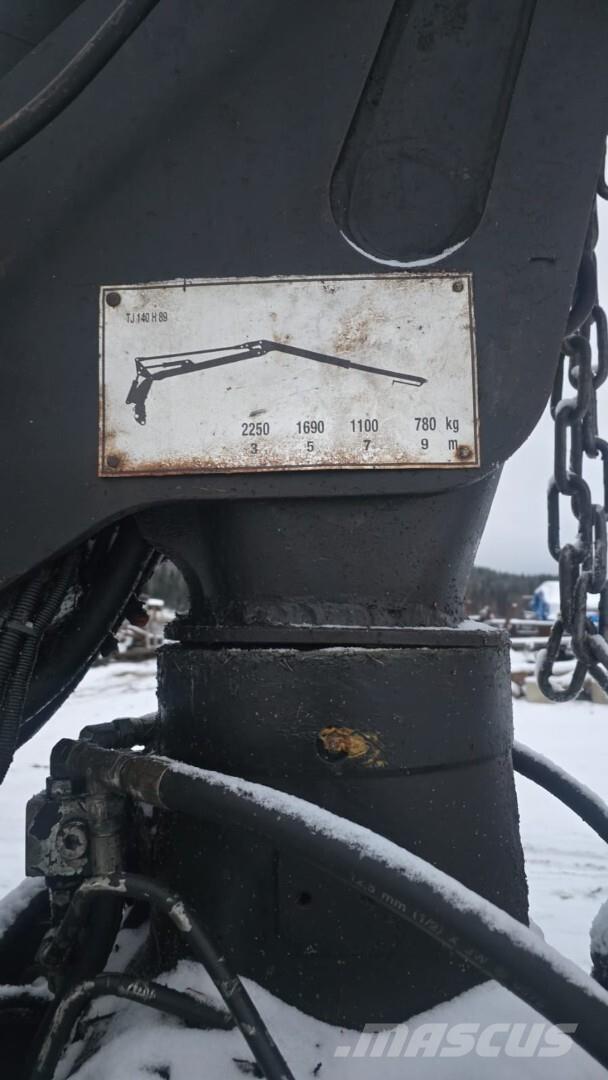 John Deere 770 D Harvesteri