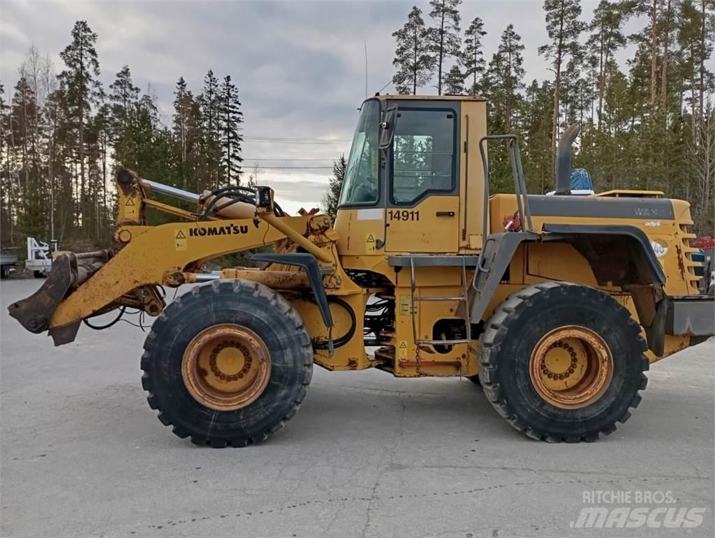 Komatsu WA 380-3H Iekrāvēji uz riteņiem