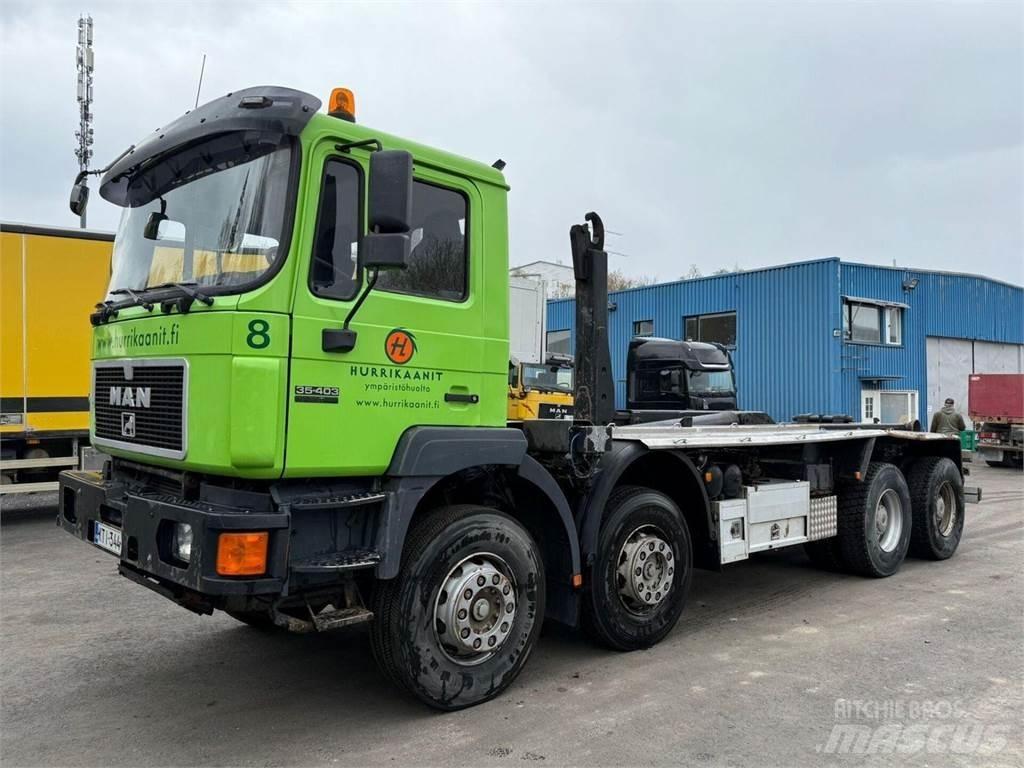 MAN 35.403 8X4 Treileri ar āķi